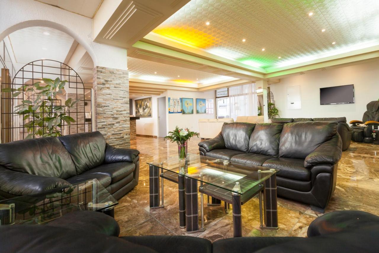 Penelope Beach Hotel Apts Protarász Kültér fotó