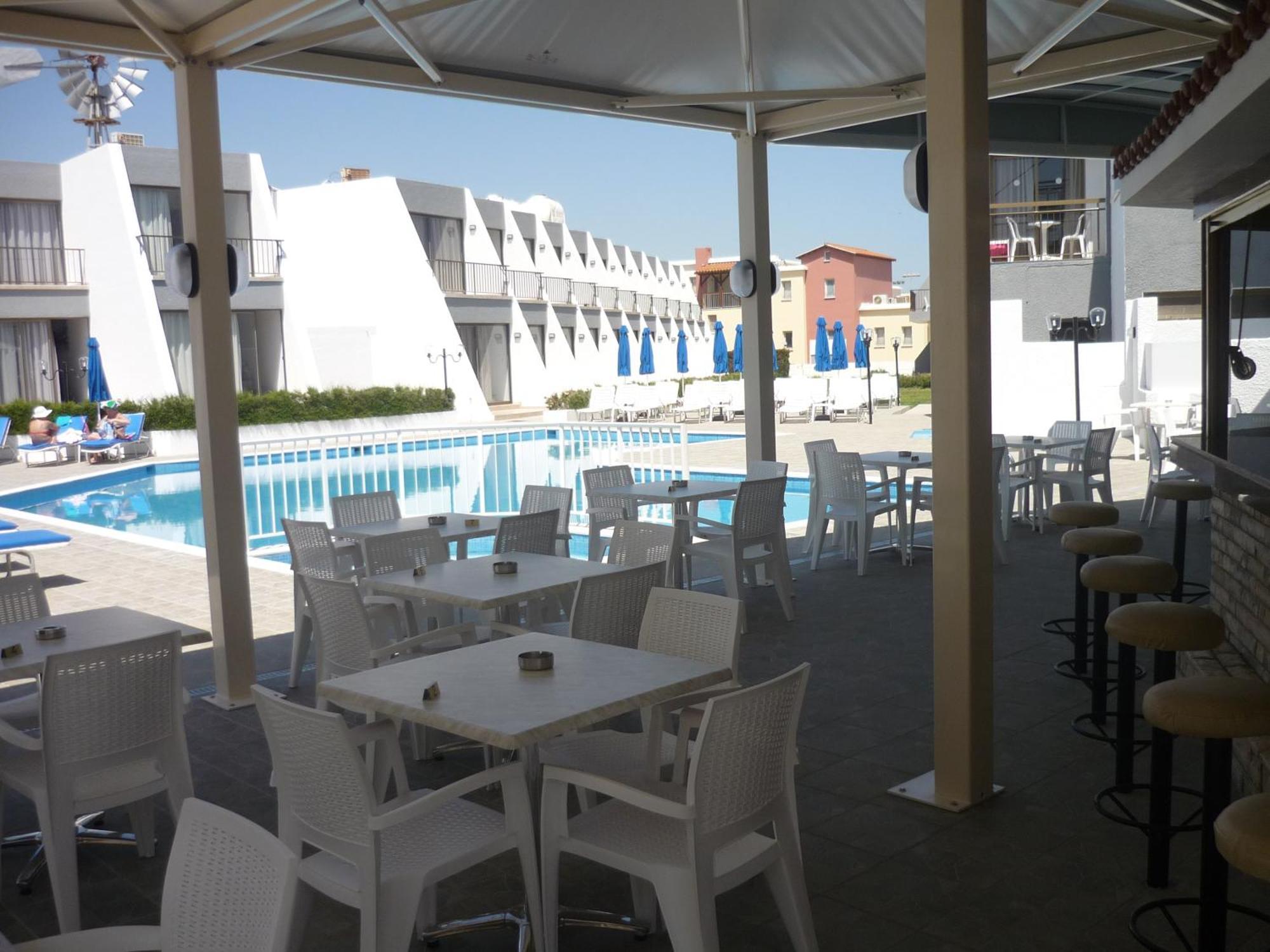 Penelope Beach Hotel Apts Protarász Kültér fotó